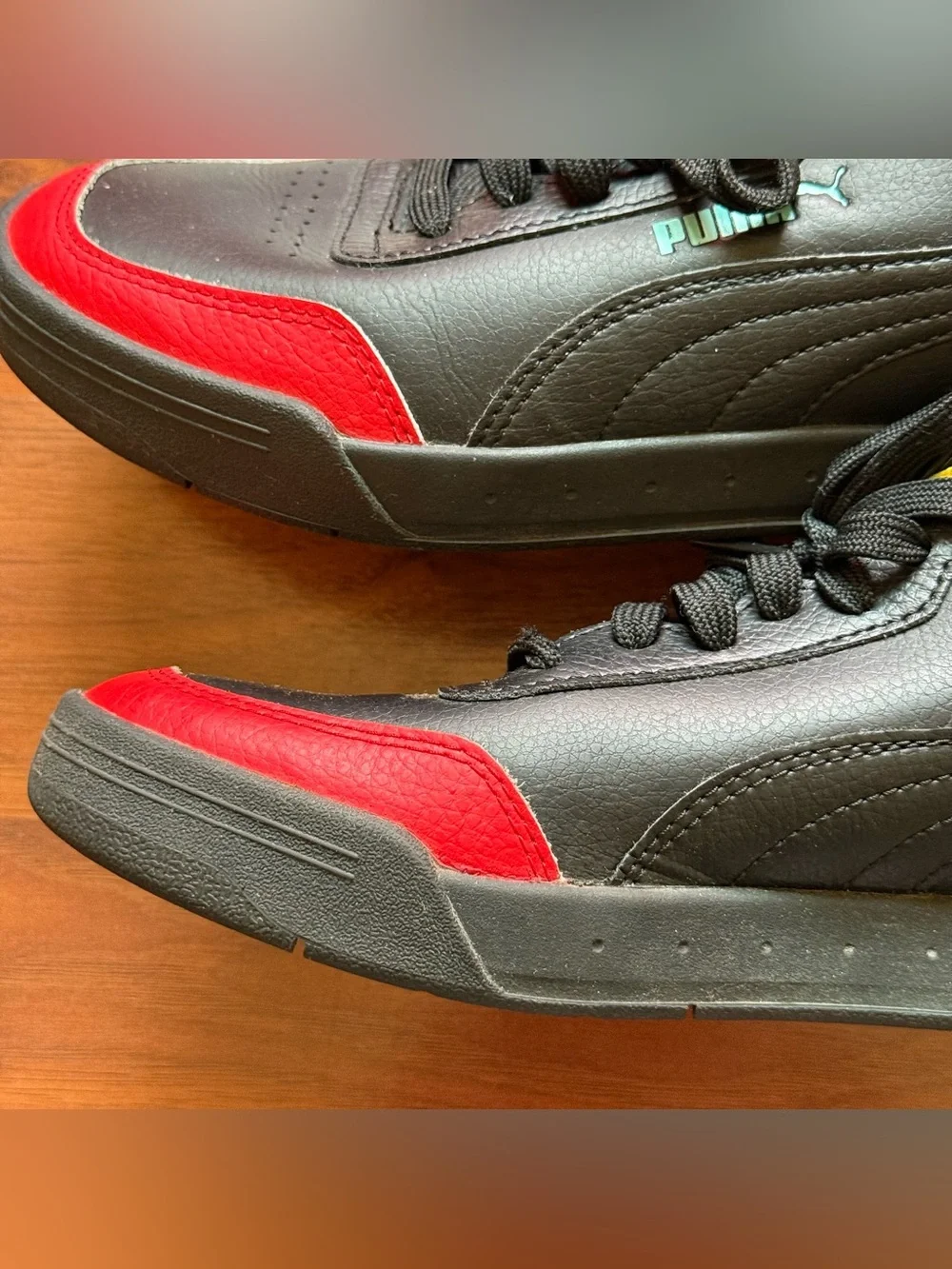 Puma Caracal sneakers men's size 7.5 women's size 9 black high-risk red nrgy